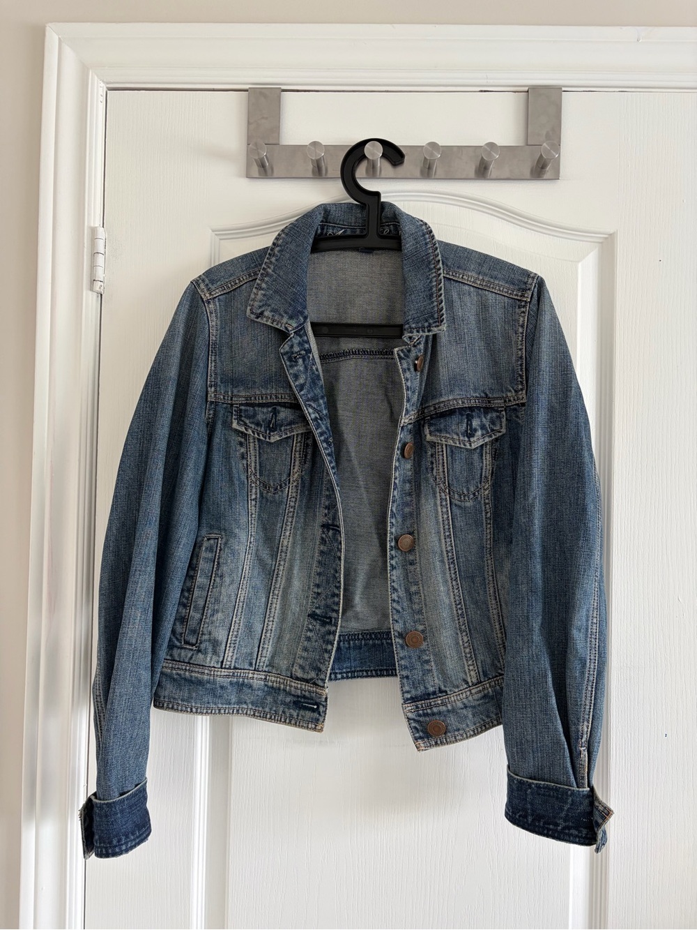 American Eagle Outfitters Women's Medium Blue Denim Jacket